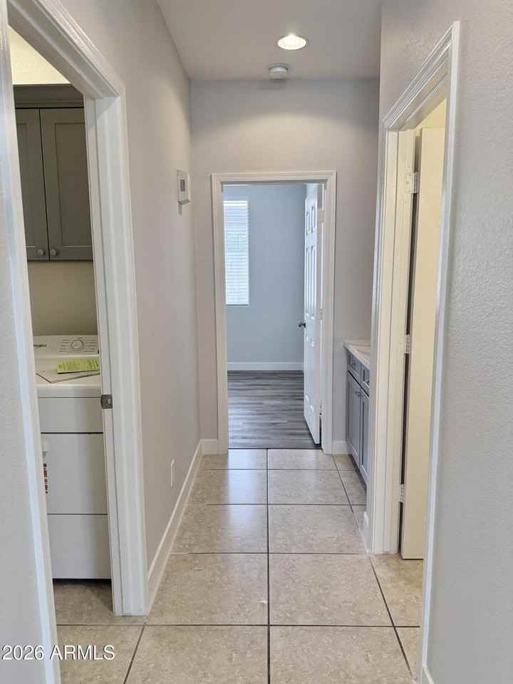 6558 W Townley Ave - Photo 7 of 39
