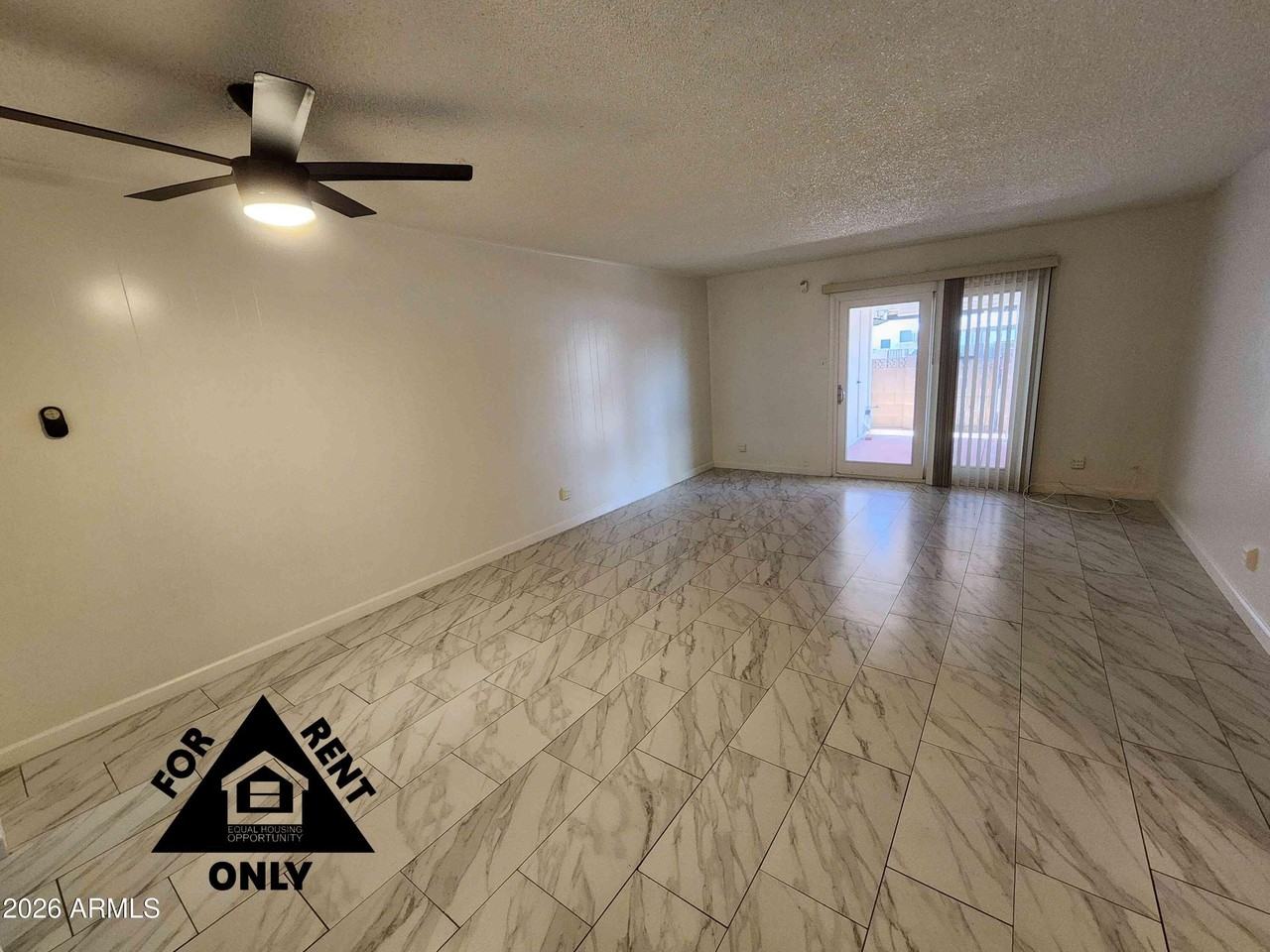 7132 W Wolf St - Photo 2 of 18