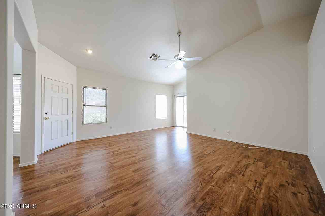 25242 N 40th Ln - Photo 5 of 35