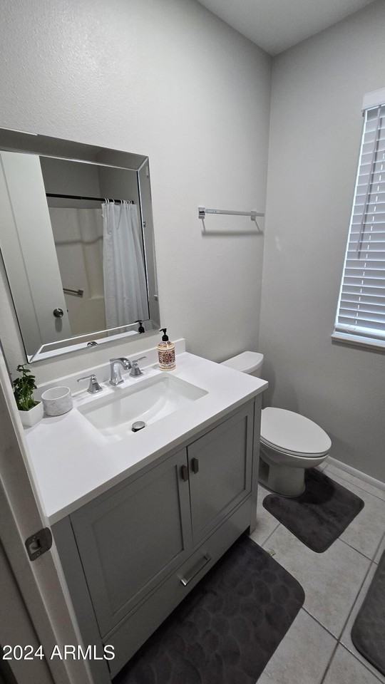 10715 W Tropicana Cir - Photo 4 of 27