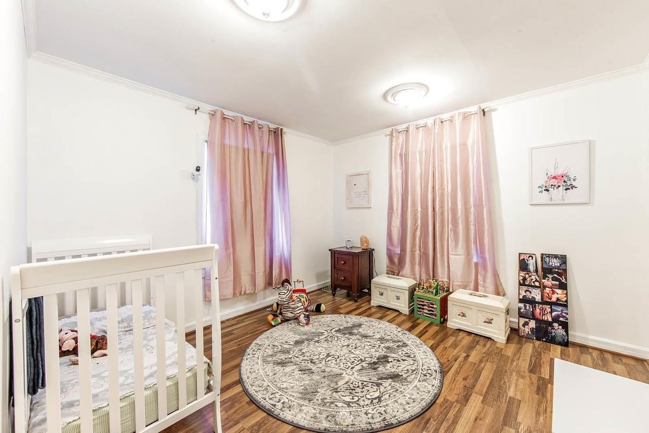887 High St - Photo 5 of 11