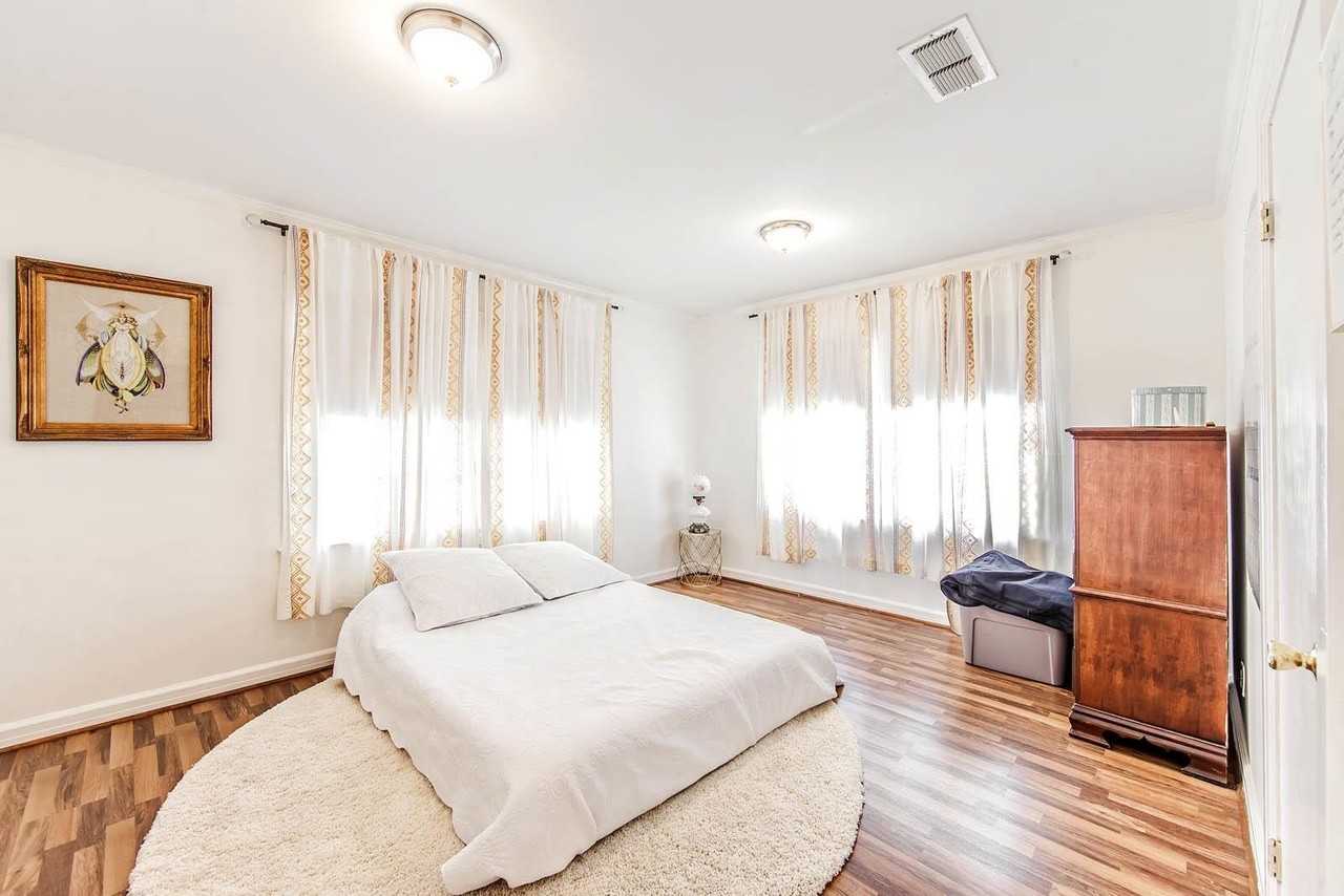 887 High St - Photo 7 of 11
