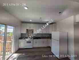 28 E 47th St #1M - Photo 1 of 1