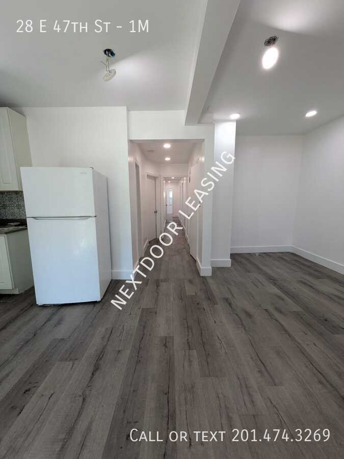 28 E 47th St #1M - Photo 4 of 12