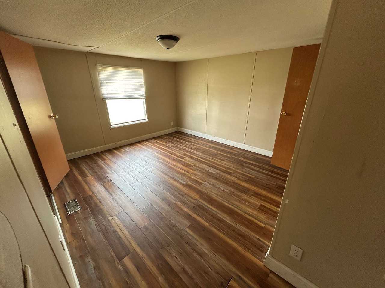 304 Reid Ct - Photo 4 of 8