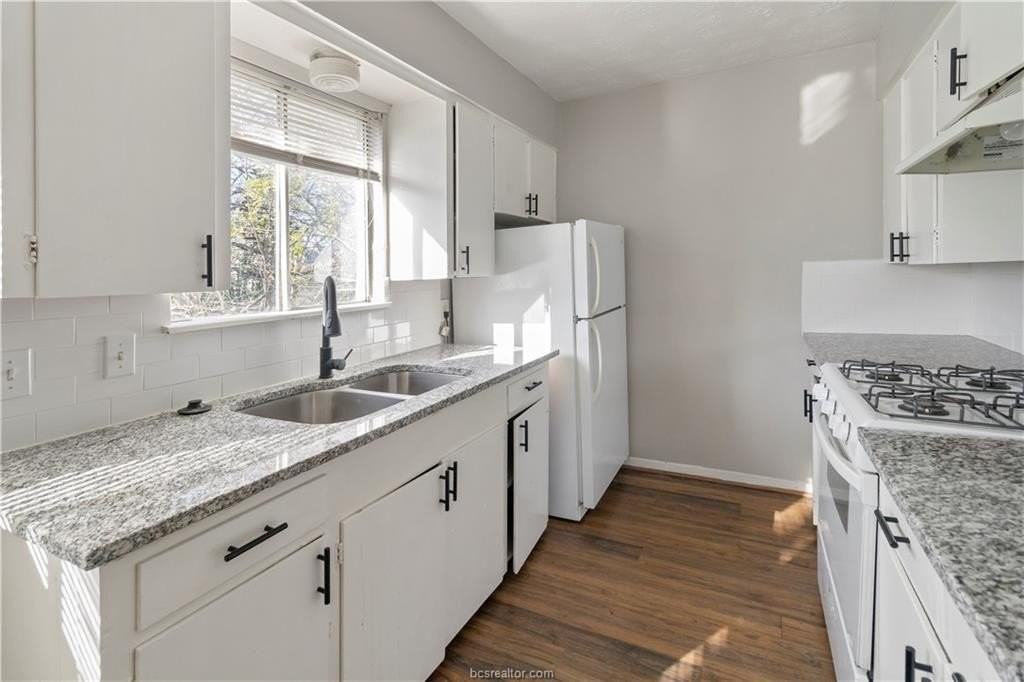 1014 E 23rd St - Photo 2 of 16