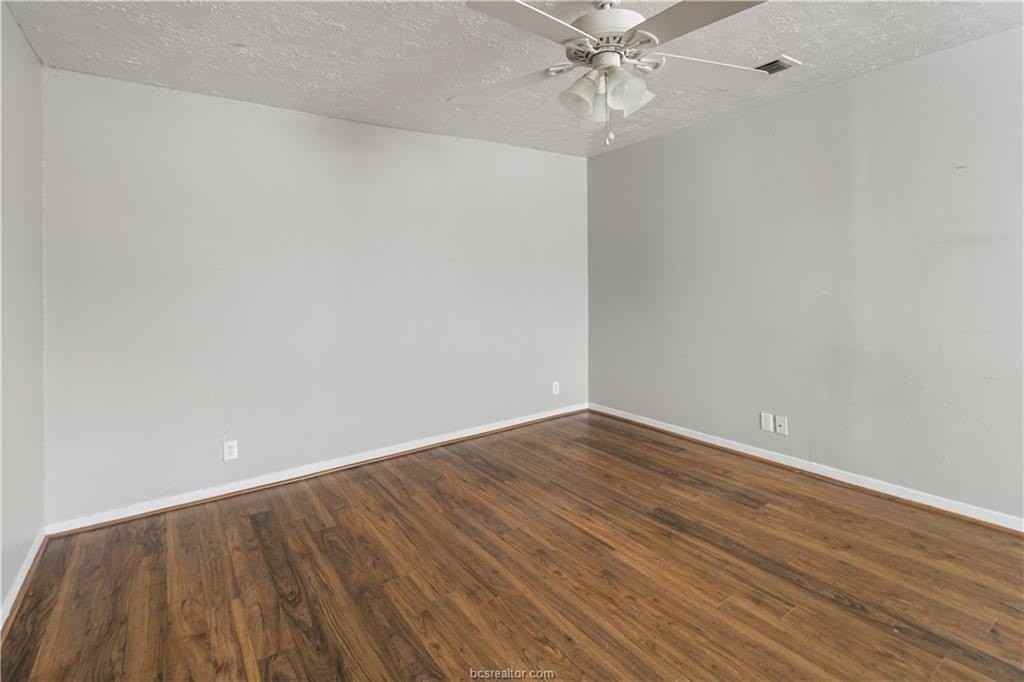 1014 E 23rd St - Photo 5 of 16