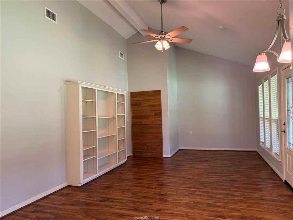 6015 Los Robles Dr - Photo 5 of 17
