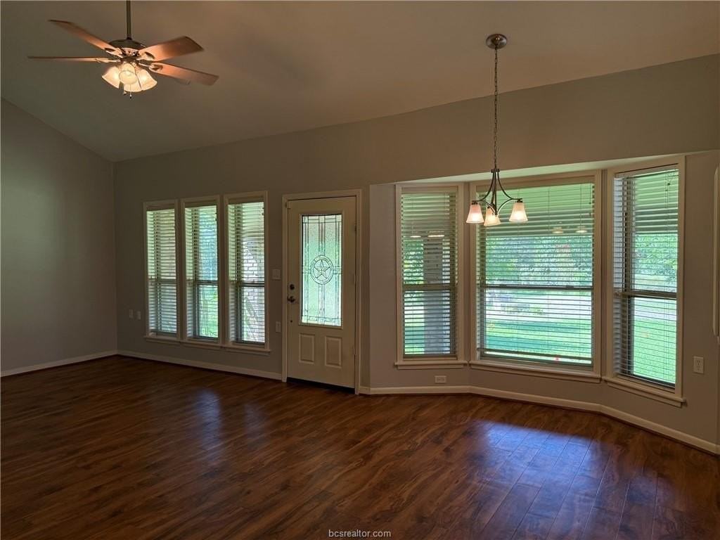 6015 Los Robles Dr - Photo 6 of 17