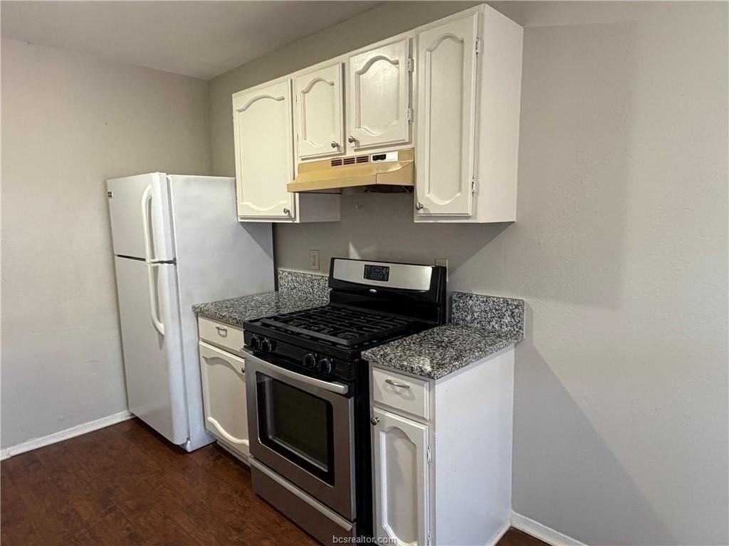 802 Navidad St #D - Photo 4 of 9