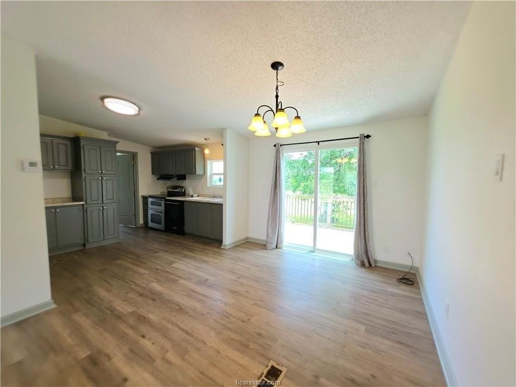 220 County Road 145 - Photo 4 of 23