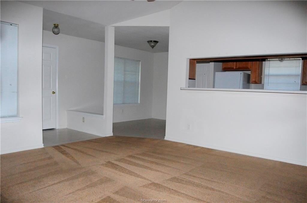 2329 Pronghorn Ln - Photo 2 of 9