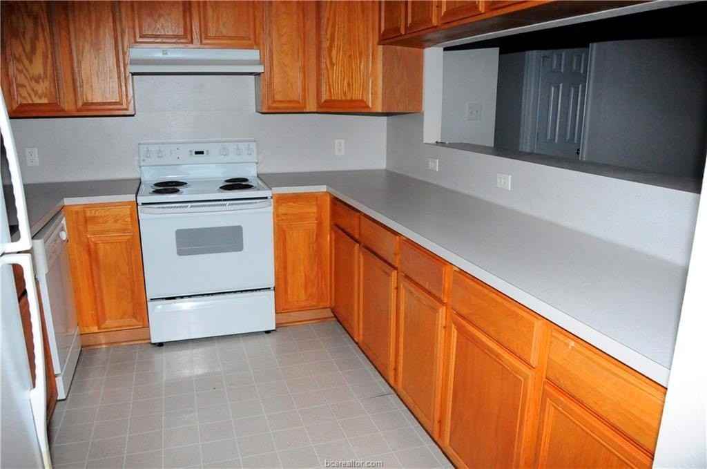2329 Pronghorn Ln - Photo 3 of 9