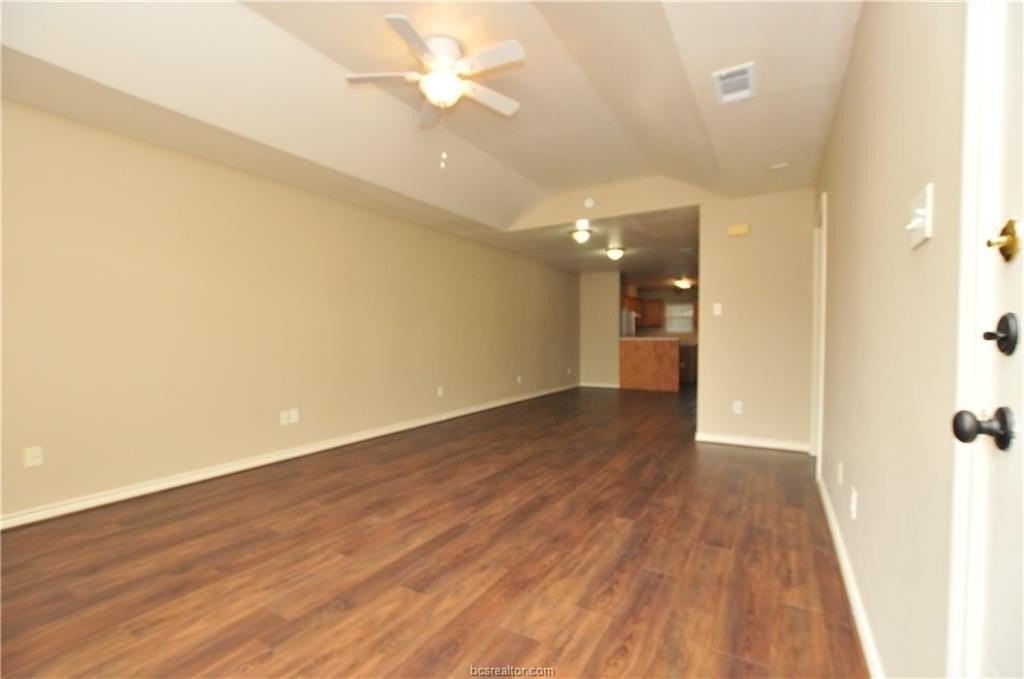 2323 Trace Mdws - Photo 3 of 14