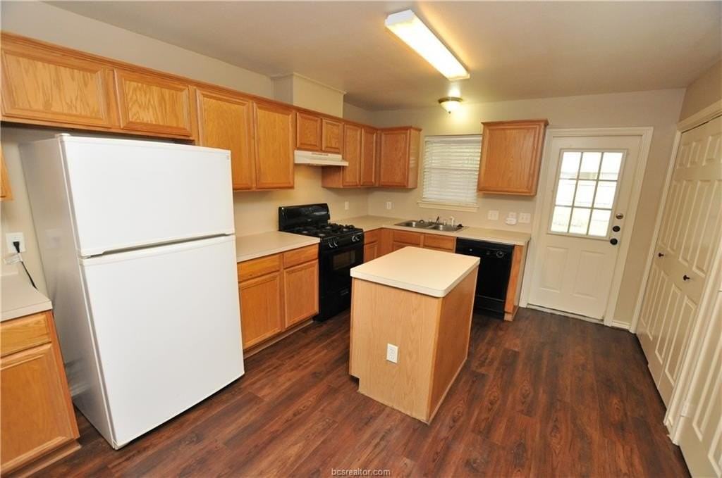 2323 Trace Mdws - Photo 7 of 14