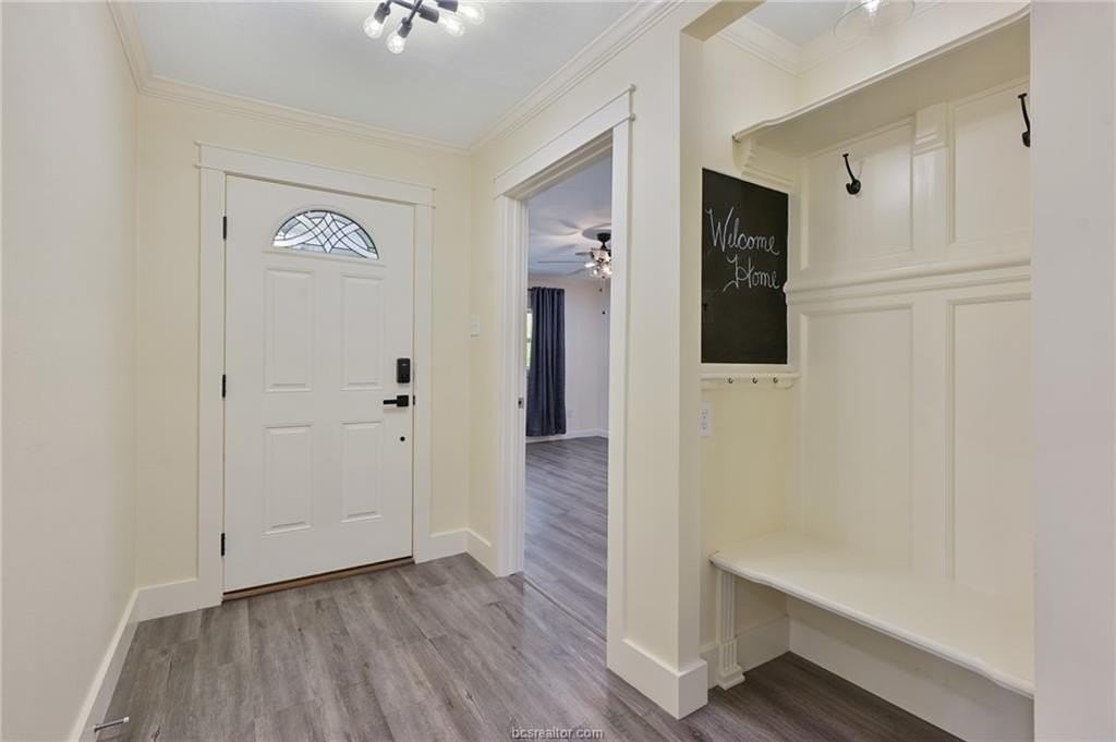 741 Garden Acres Blvd - Photo 2 of 27