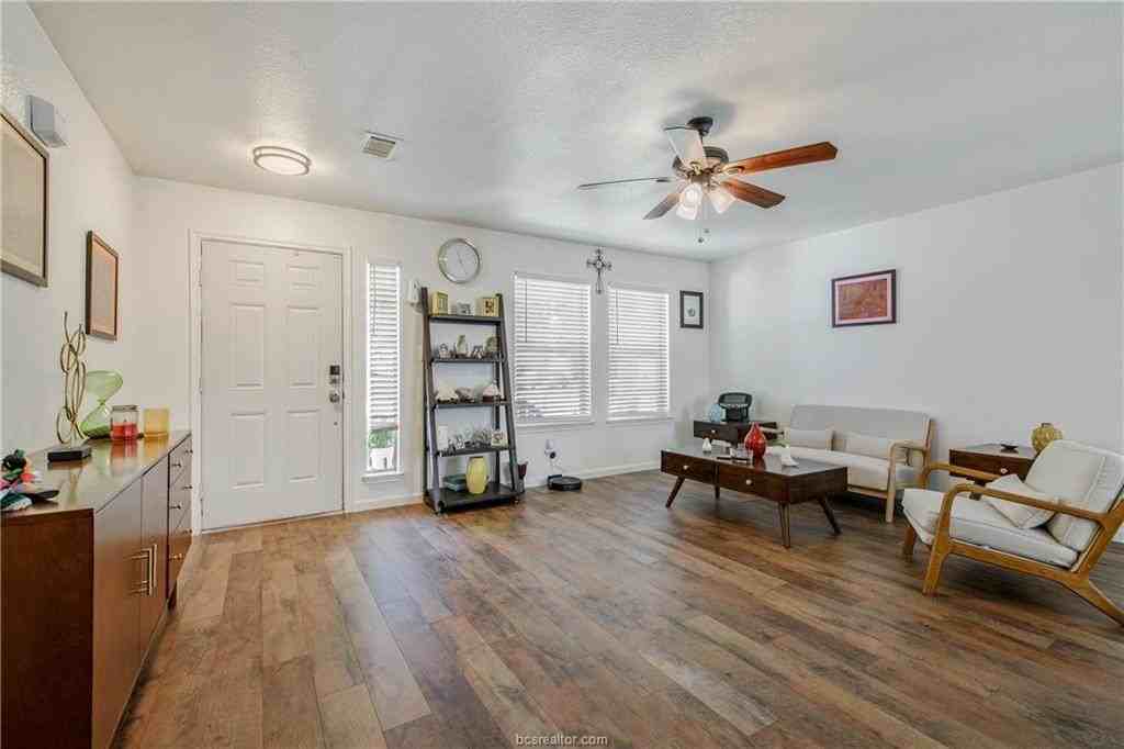 15236 Faircrest Dr - Photo 5 of 23