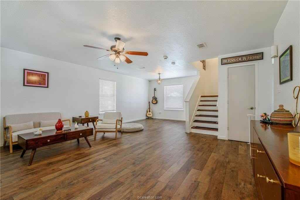 15236 Faircrest Dr - Photo 6 of 23