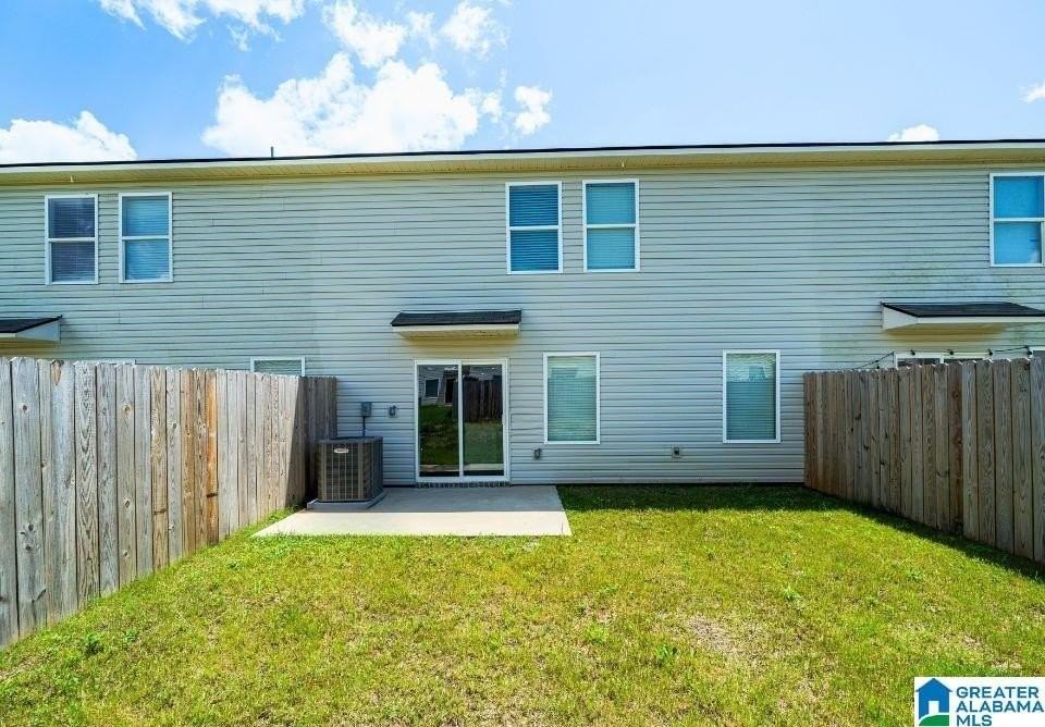 211 Driftwood Ln - Photo 3 of 19