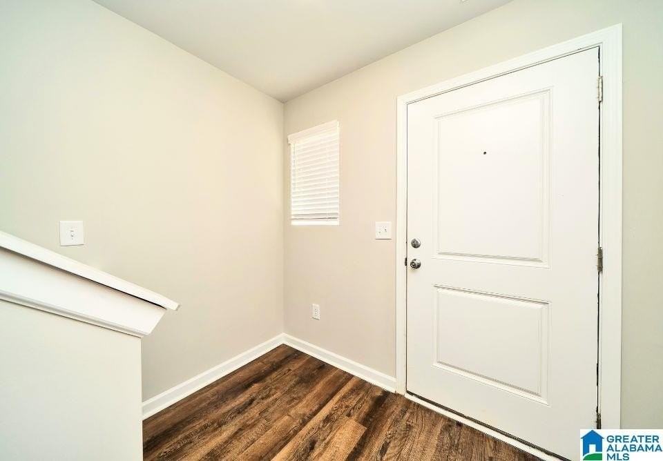 211 Driftwood Ln - Photo 4 of 19