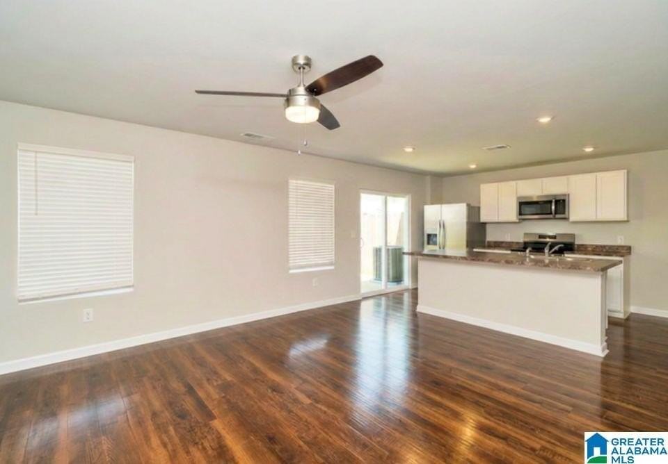 211 Driftwood Ln - Photo 5 of 19