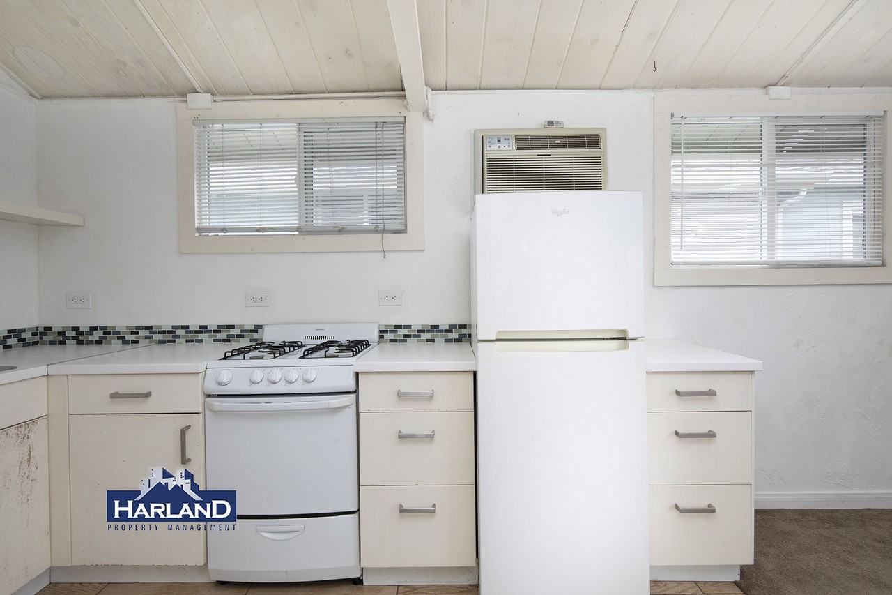 6250-6264.5 Stanley Avenue - 6254.5 - Photo 3 of 9