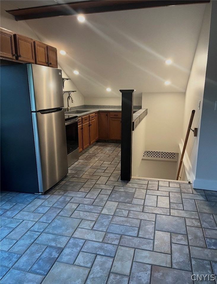 3178 Perryville Rd - Photo 3 of 7