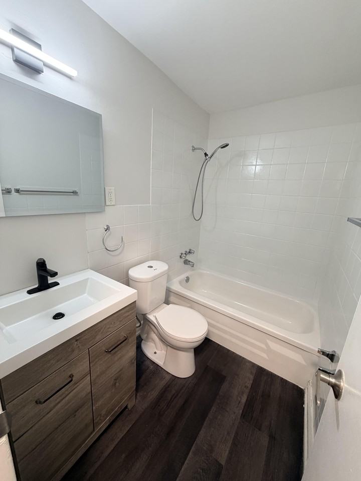 20 Bradmon Dr #508 - Photo 6 of 9
