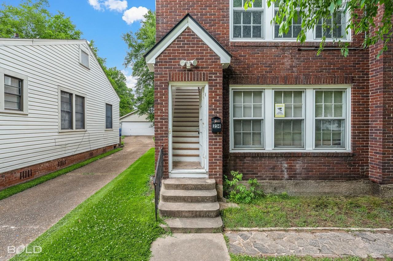 234 Boulevard St - Photo 5 of 27
