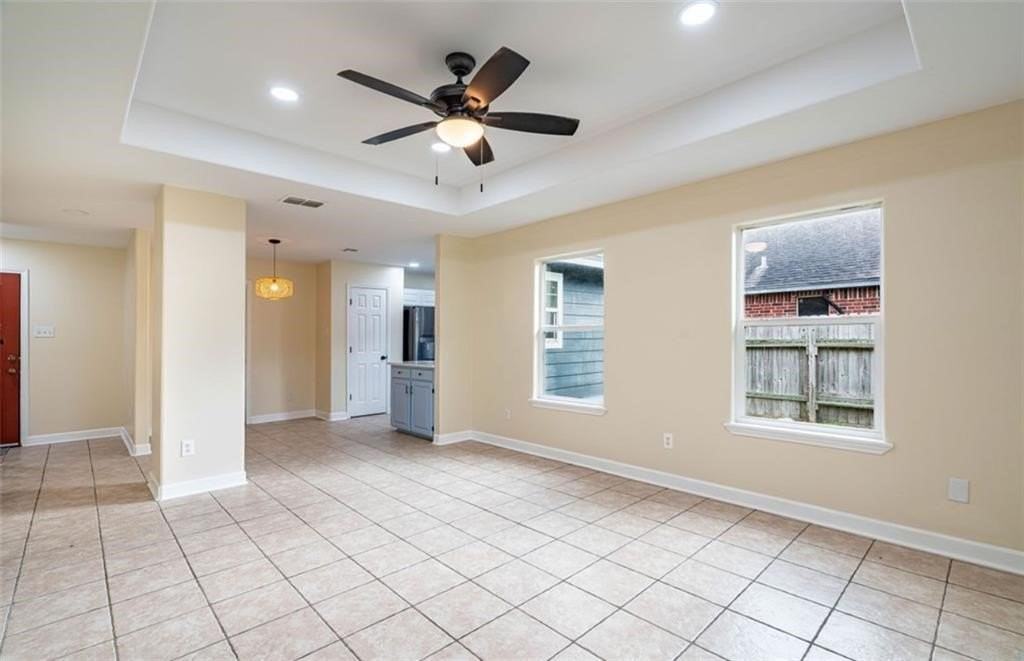 329 Yorktown Blvd - Photo 7 of 12