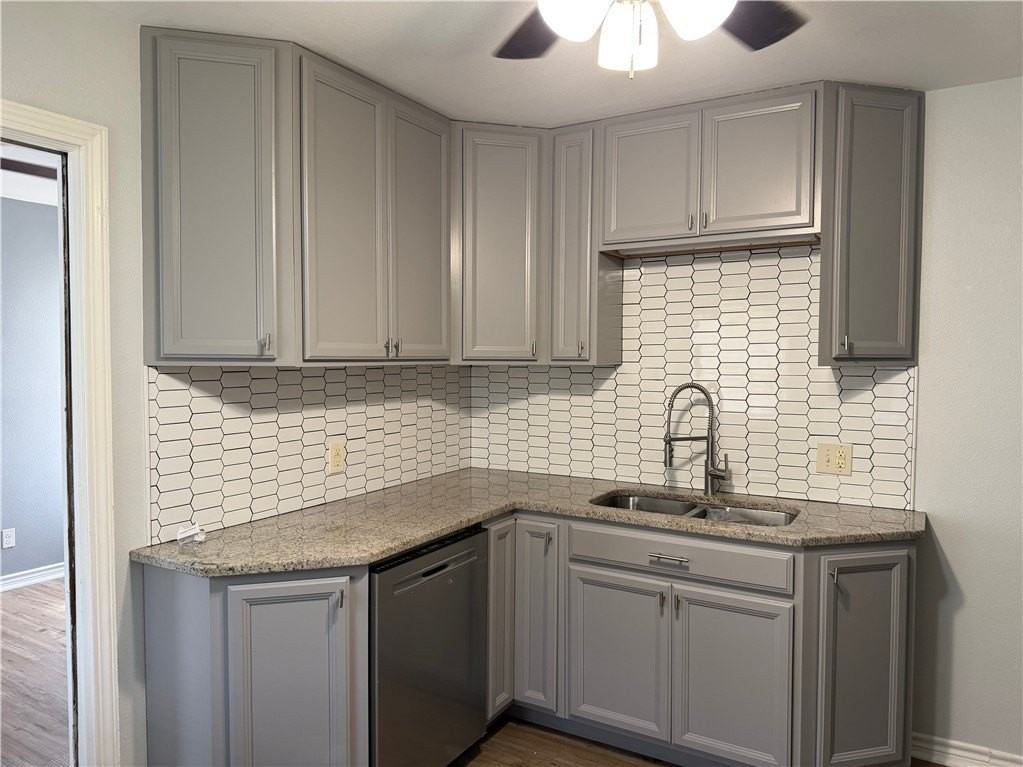762 Sharon Dr - Photo 3 of 6