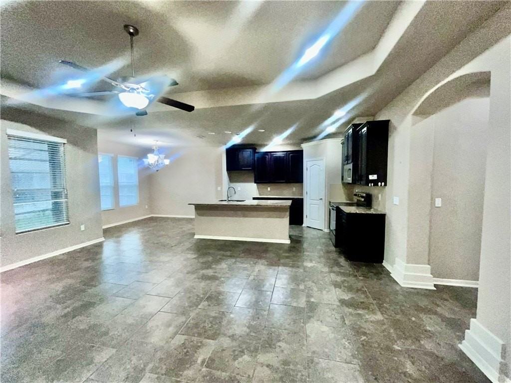 2113 Anacua St - Photo 5 of 21