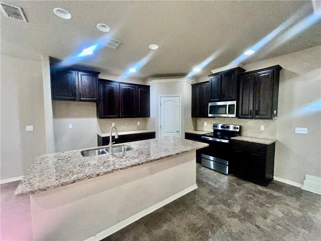 2113 Anacua St - Photo 6 of 21