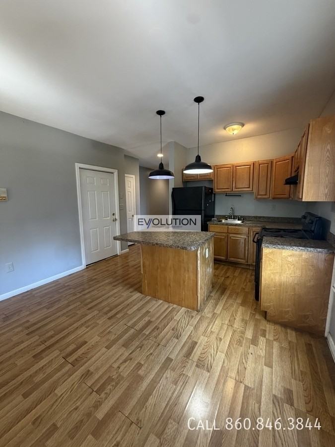 146 Park Ter #6 - Photo 2 of 10