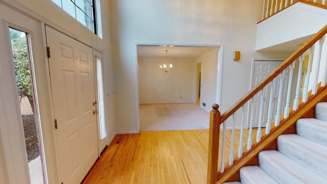 6498 Ringsend Ct - Photo 3 of 50