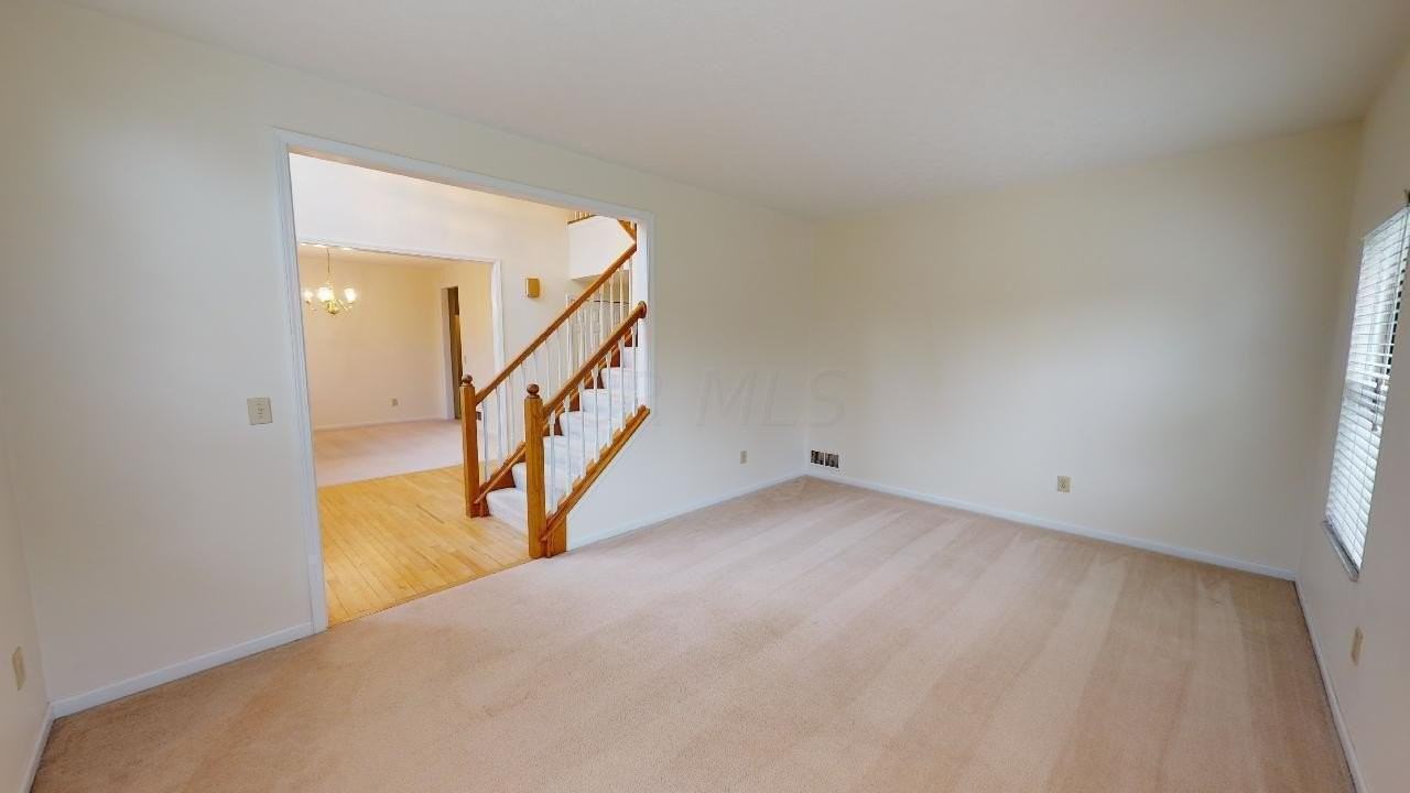 6498 Ringsend Ct - Photo 7 of 50