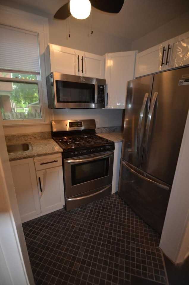 301 W 5th Ave #REAR - Photo 6 of 12