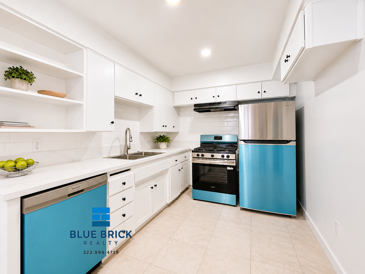 1411 N Curson Ave #2 - Photo 2 of 12