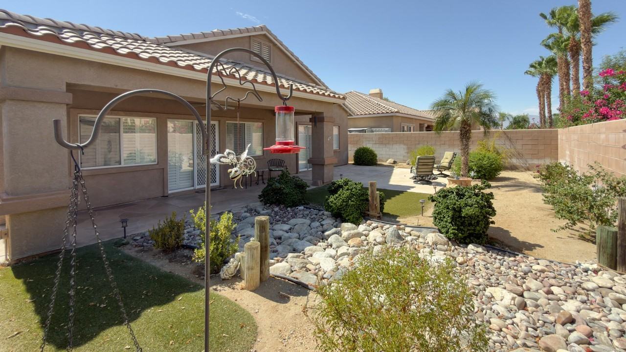 45576 Whistler Ct - Photo 3 of 39