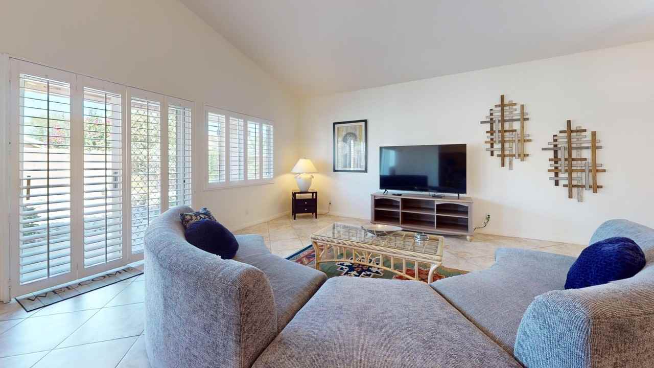 45576 Whistler Ct - Photo 4 of 39