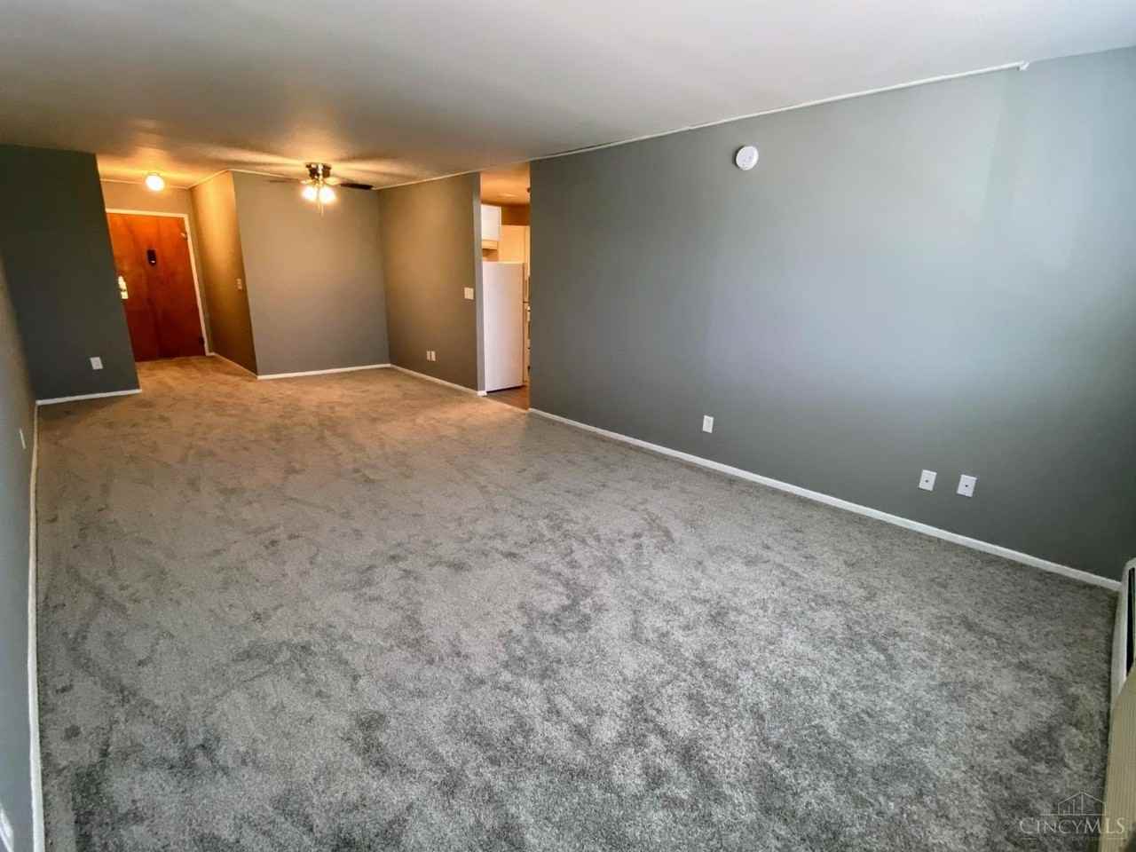 4960 Ridge Ave #504 - Photo 4 of 10
