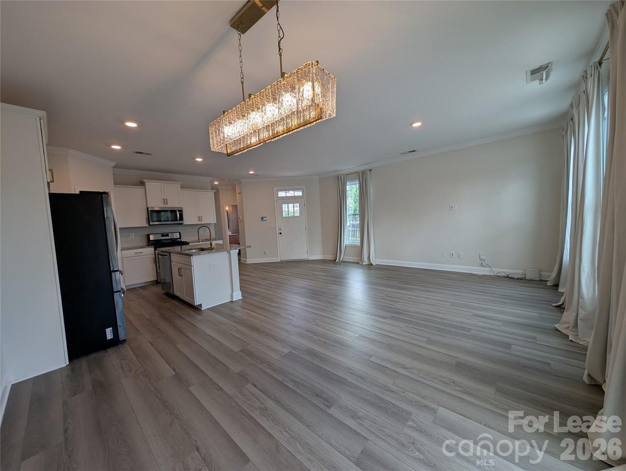 634 Cypress Glen Ln - Photo 7 of 37