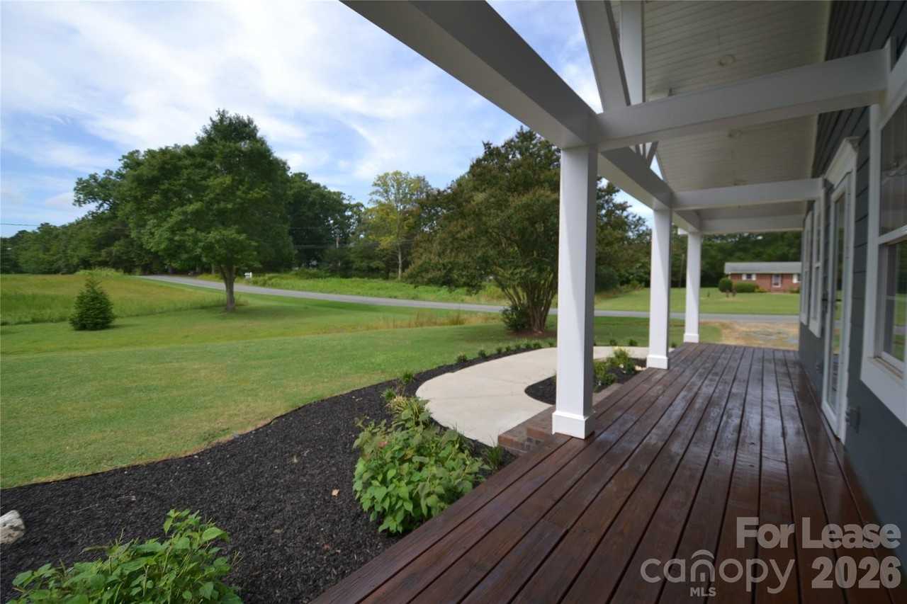 5702 Unionville Brief Rd - Photo 5 of 48