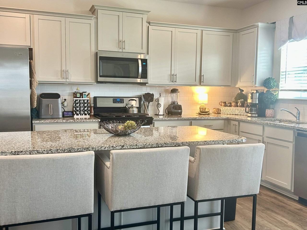 212 Timber Wood Dr - Photo 2 of 18