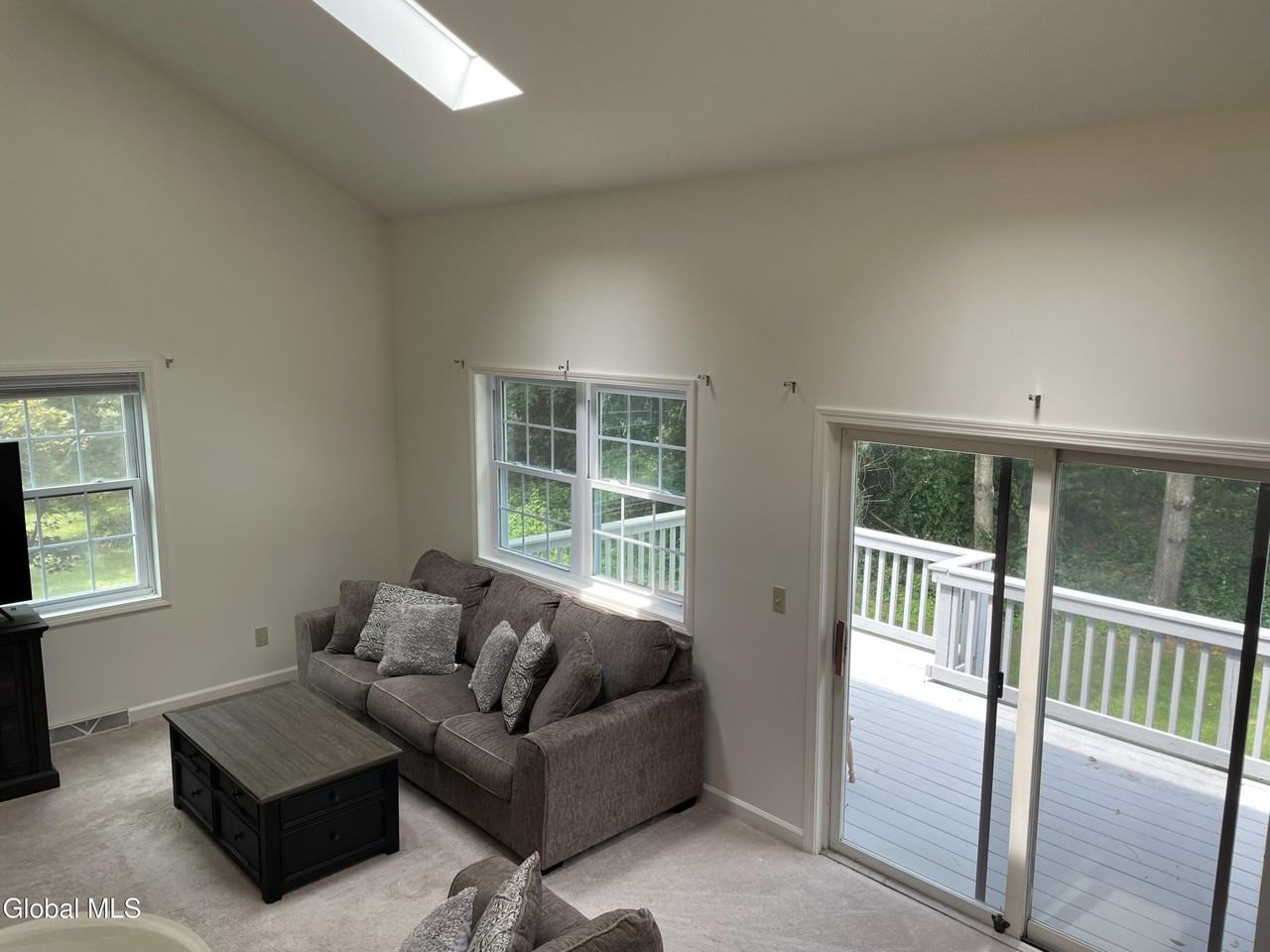 7318 Vic Ct - Photo 3 of 23
