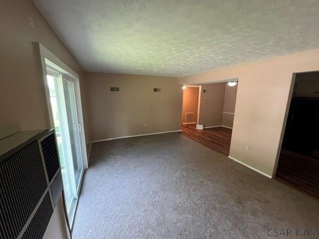 545 Goucher St #12 - Photo 4 of 21