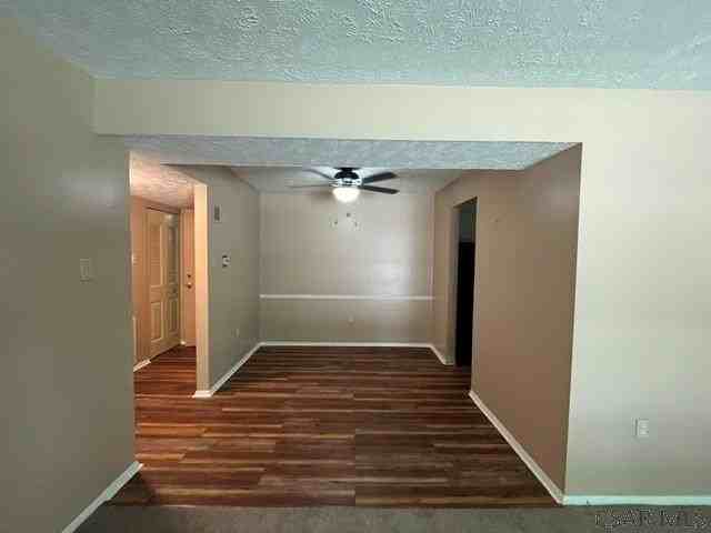 545 Goucher St #12 - Photo 5 of 21