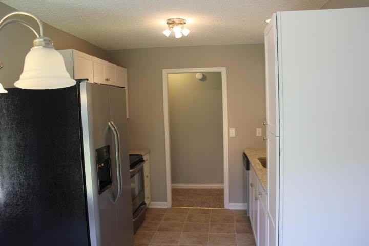 134 Ashdown Dr - Photo 5 of 12