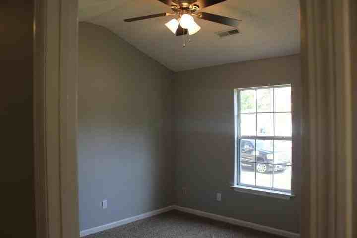 134 Ashdown Dr - Photo 7 of 12