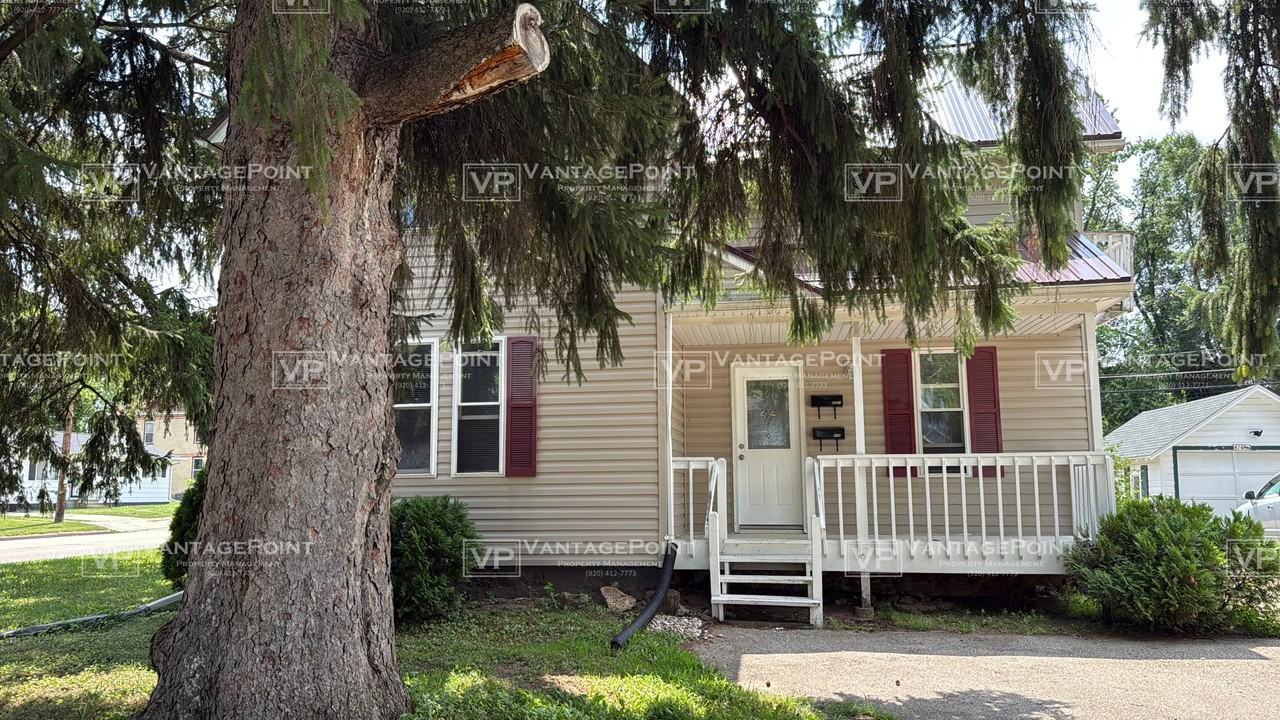 420 E Pine St - Photo 2 of 21